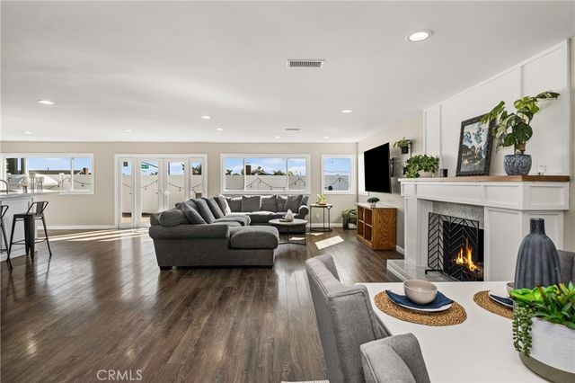 688 Buttonwood, Brea, CA 92821