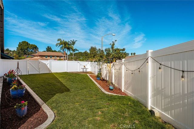 688 Buttonwood, Brea, CA 92821