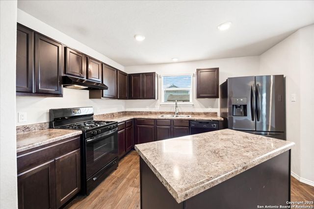 5530 Rosillo Hill, San Antonio, TX 78222