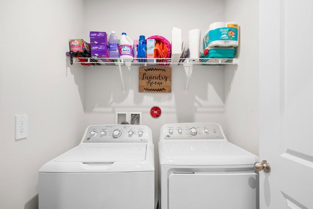 843 Persimmon Place, Fort Pierce, FL 34981