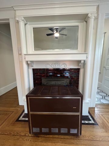 9 Monte Vista Ave, Oakland, CA 94611