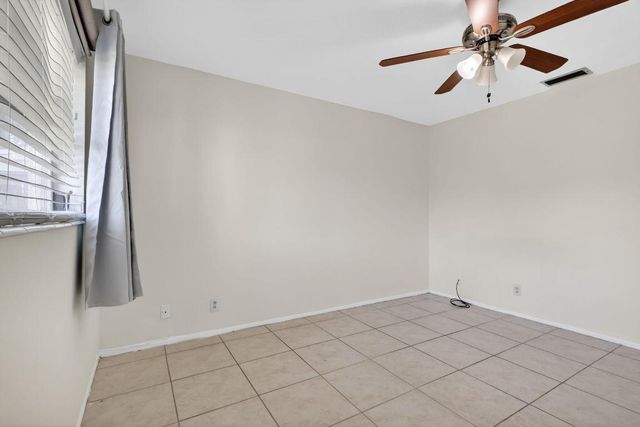 2660 Barkley Drive E B, West Palm Beach, FL 33415