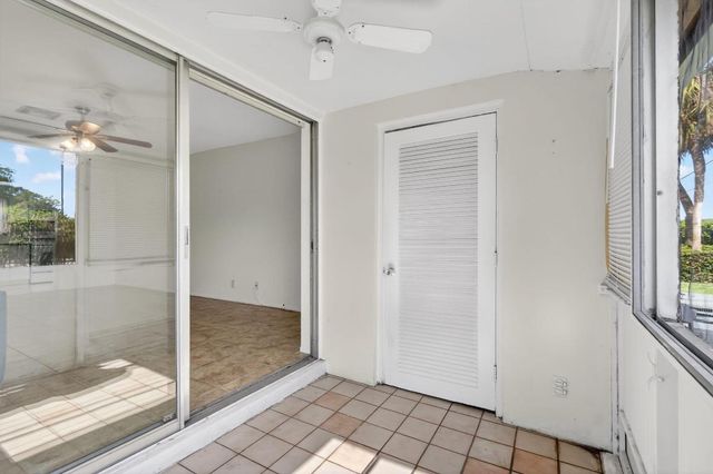 2660 Barkley Drive E B, West Palm Beach, FL 33415