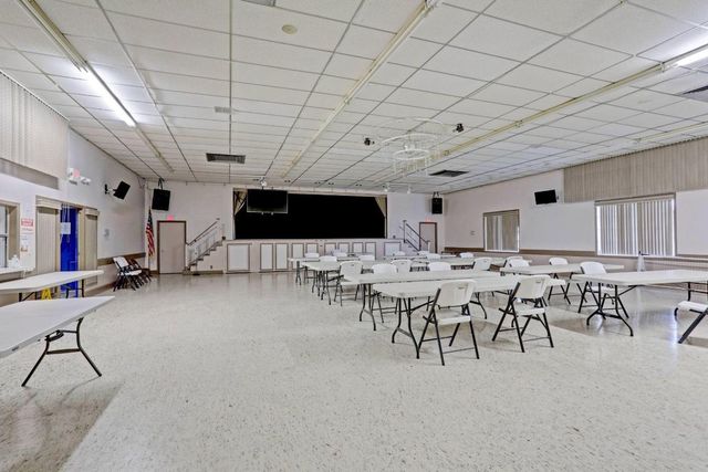 2660 Barkley Drive E B, West Palm Beach, FL 33415