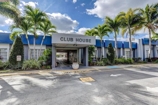 2660 Barkley Drive E B, West Palm Beach, FL 33415