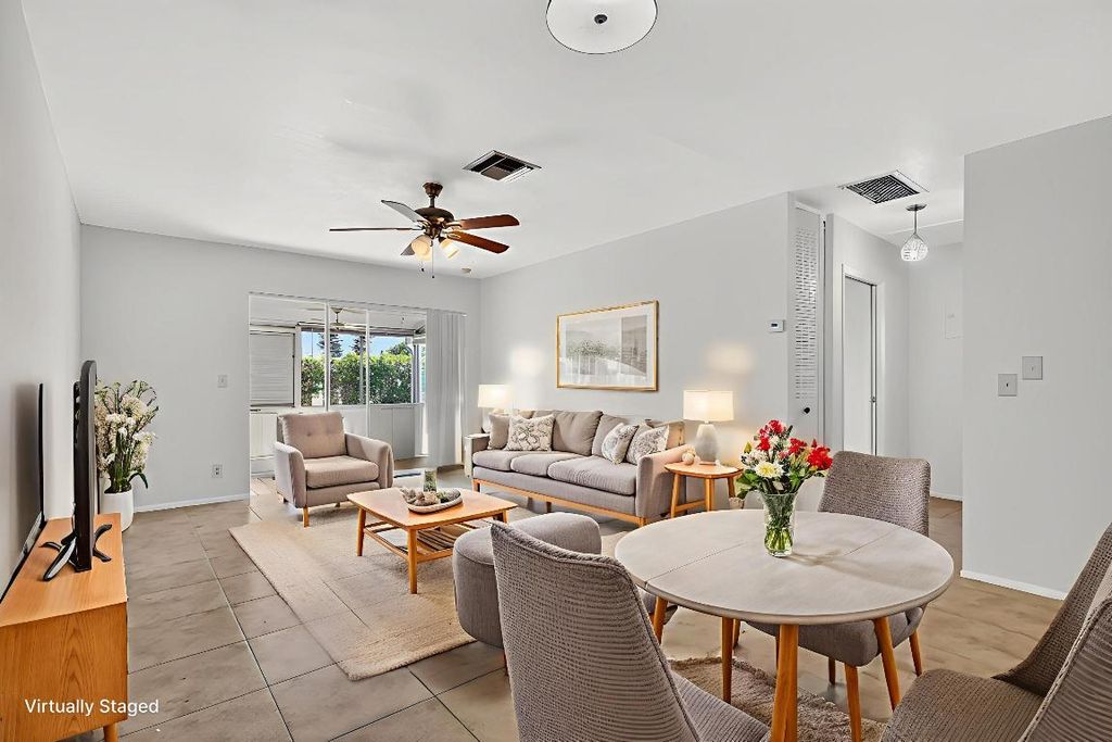 2660 Barkley Drive E B, West Palm Beach, FL 33415