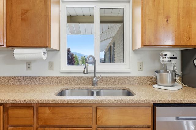 441 S 925 E, Kaysville, UT 84037