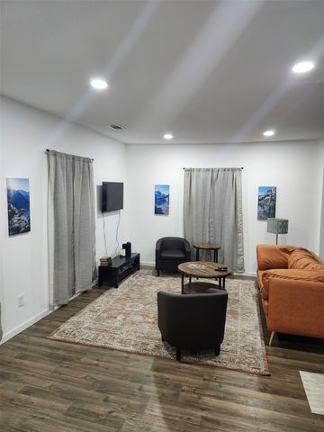 2005 May Street, Fort Worth, TX 76110