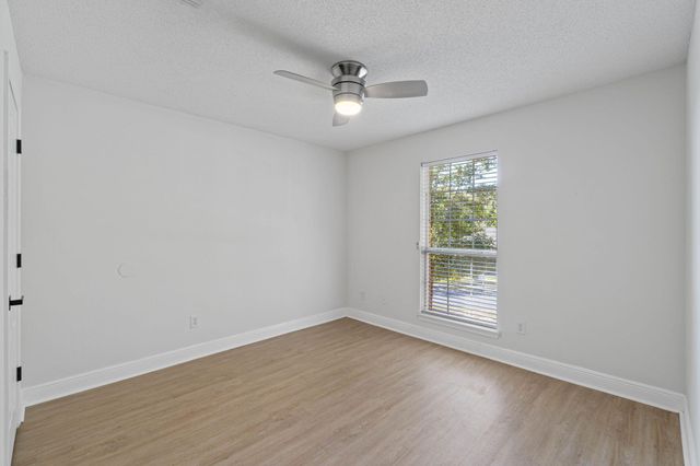 515 Vulpes Sanctuary Loop, Crestview, FL 32536