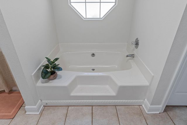 515 Vulpes Sanctuary Loop, Crestview, FL 32536