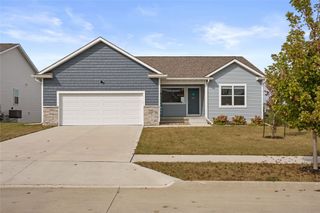 5440 Leyden Avenue, Des Moines, IA 50317