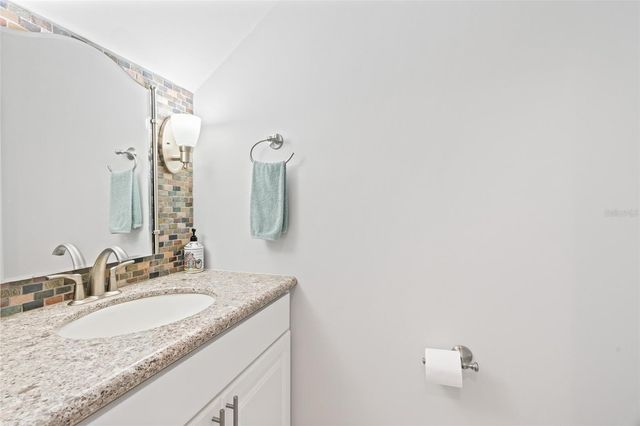 8230 AMBROSE COVE WAY, Orlando, FL 32819