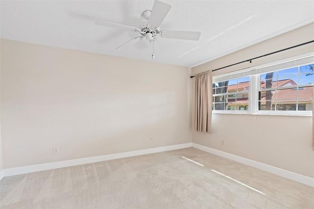 8230 AMBROSE COVE WAY, Orlando, FL 32819