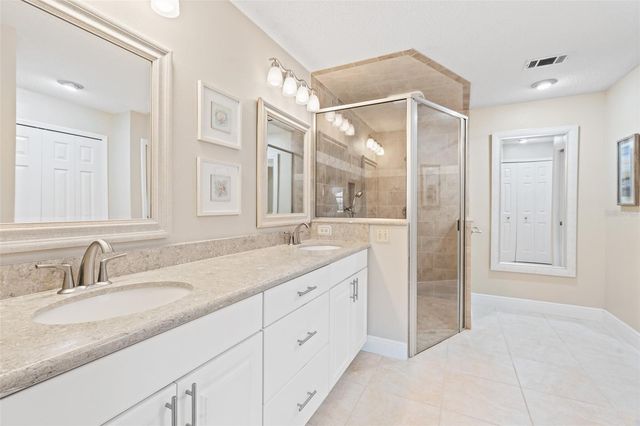 8230 AMBROSE COVE WAY, Orlando, FL 32819