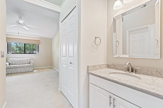 8230 AMBROSE COVE WAY, Orlando, FL 32819