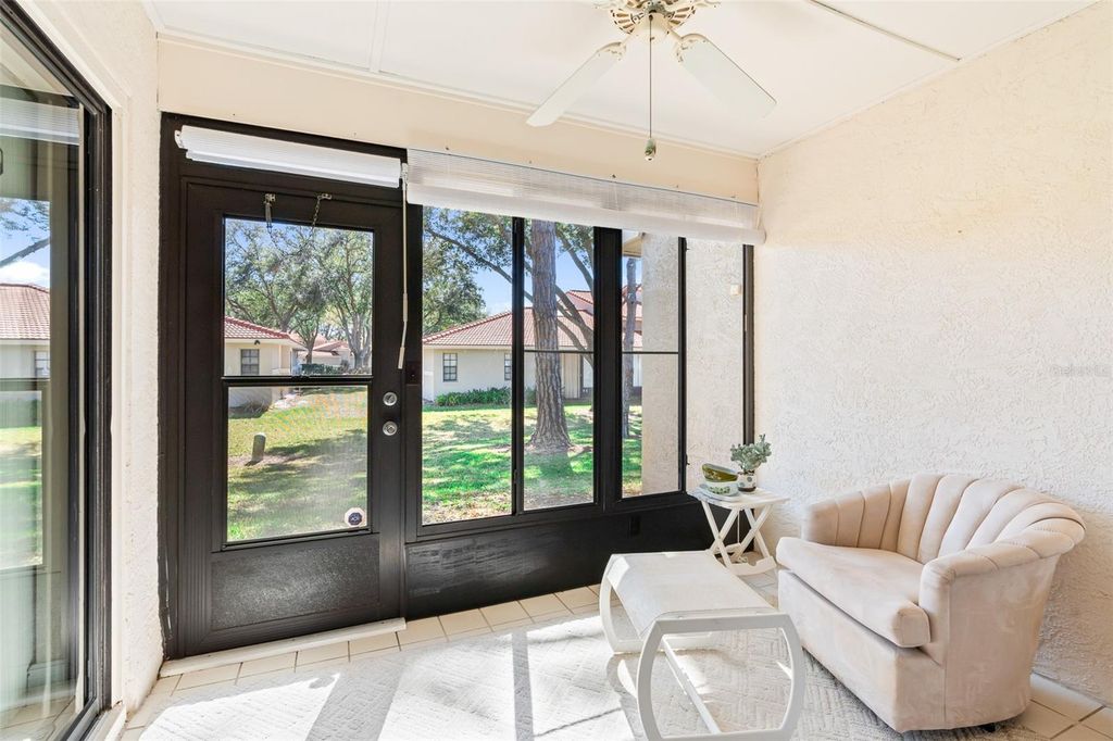 Image 36 of property listing at 8230 AMBROSE COVE WAY, Orlando, FL 32819