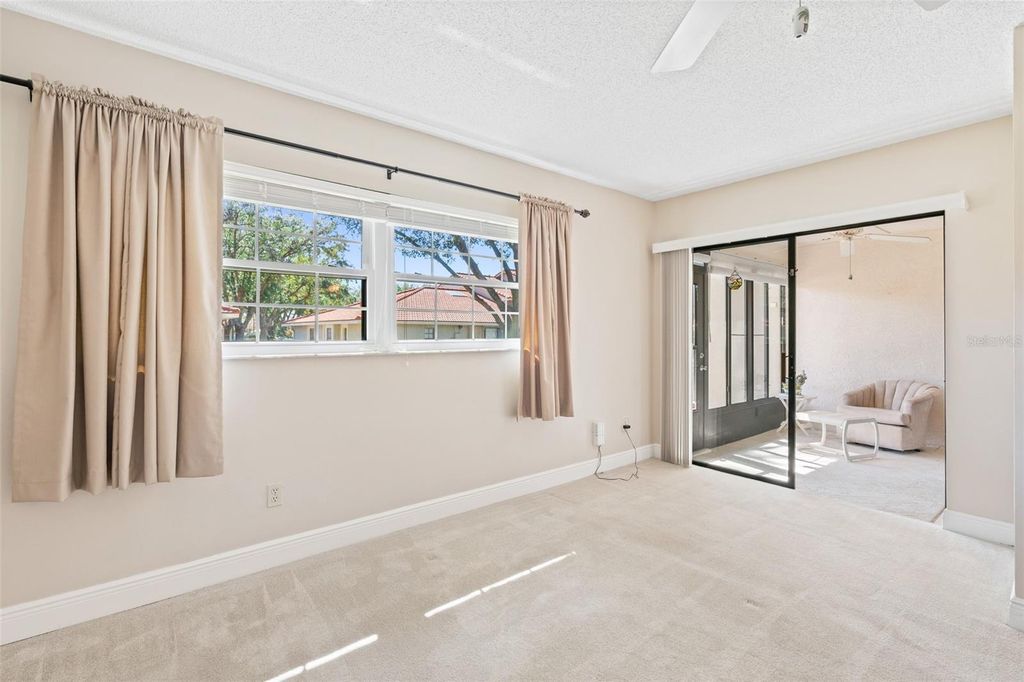 Image 40 of property listing at 8230 AMBROSE COVE WAY, Orlando, FL 32819