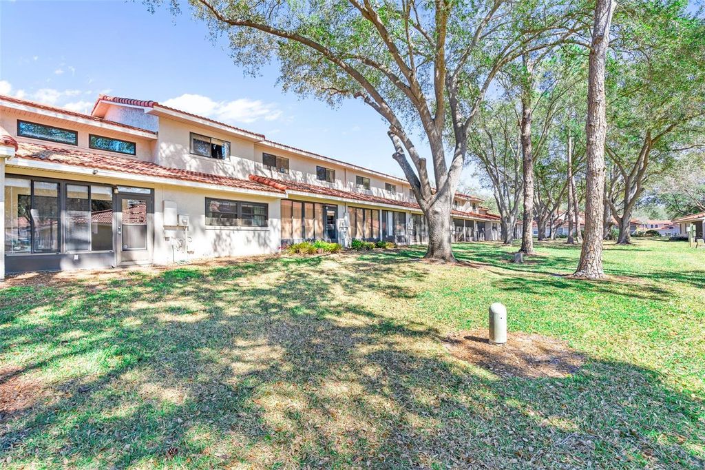 Image 61 of property listing at 8230 AMBROSE COVE WAY, Orlando, FL 32819