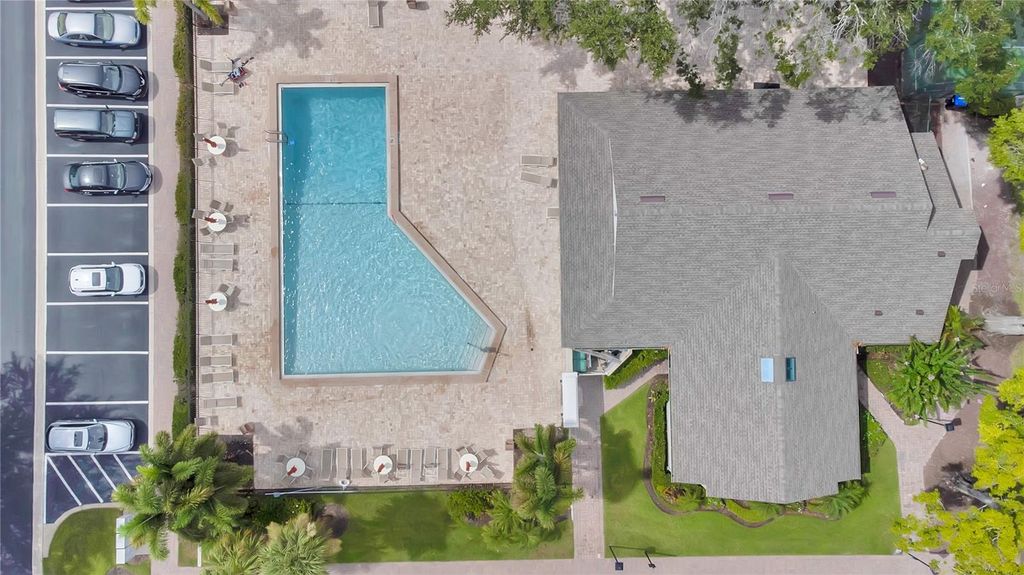 Image 74 of property listing at 8230 AMBROSE COVE WAY, Orlando, FL 32819