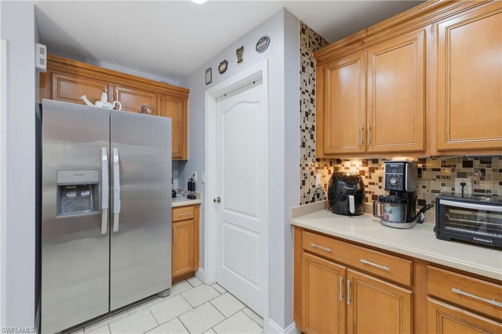 Image 13 of property listing at 2612 Ceitus PKWY, Cape Coral, FL 33991