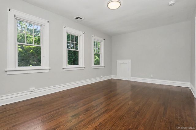 82 Douglas Road B, Chappaqua, NY 10514