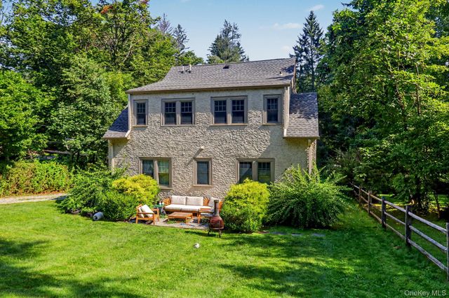 82 Douglas Road B, Chappaqua, NY 10514