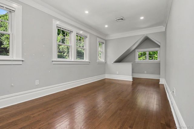 82 Douglas Road B, Chappaqua, NY 10514