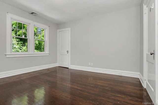 82 Douglas Road B, Chappaqua, NY 10514