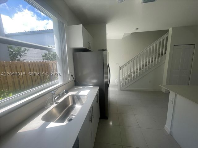1111 SE 2nd St 1111, Florida City, FL 33034