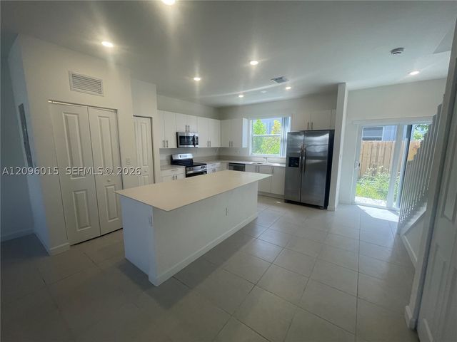1111 SE 2nd St 1111, Florida City, FL 33034