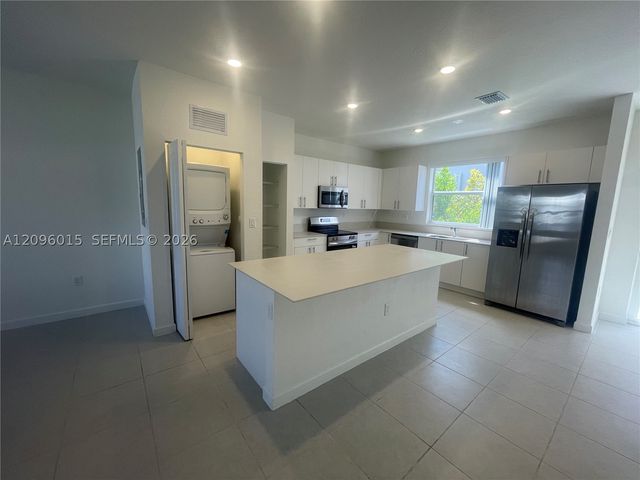 1111 SE 2nd St 1111, Florida City, FL 33034