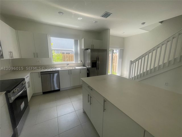 1111 SE 2nd St 1111, Florida City, FL 33034