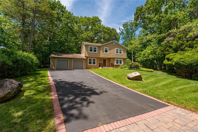 600 Scraggy Hill Road, Port Jefferson, NY 11777