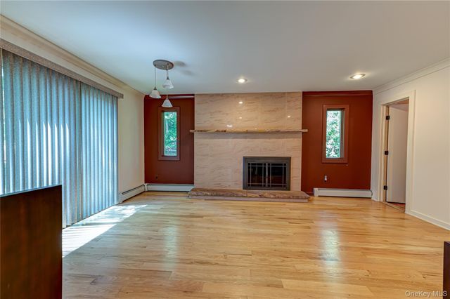 600 Scraggy Hill Road, Port Jefferson, NY 11777