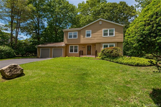 600 Scraggy Hill Road, Port Jefferson, NY 11777