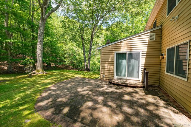 600 Scraggy Hill Road, Port Jefferson, NY 11777
