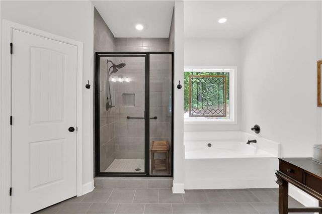 125 Hawthorn Lane, Covington, GA 30014