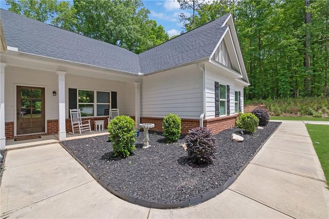 125 Hawthorn Lane, Covington, GA 30014