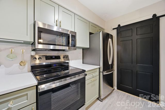 11002 Carmel Crossing Road, Charlotte, NC 28226