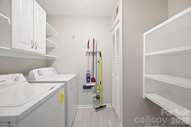 11002 Carmel Crossing Road, Charlotte, NC 28226