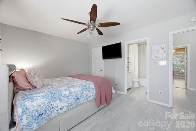 11002 Carmel Crossing Road, Charlotte, NC 28226