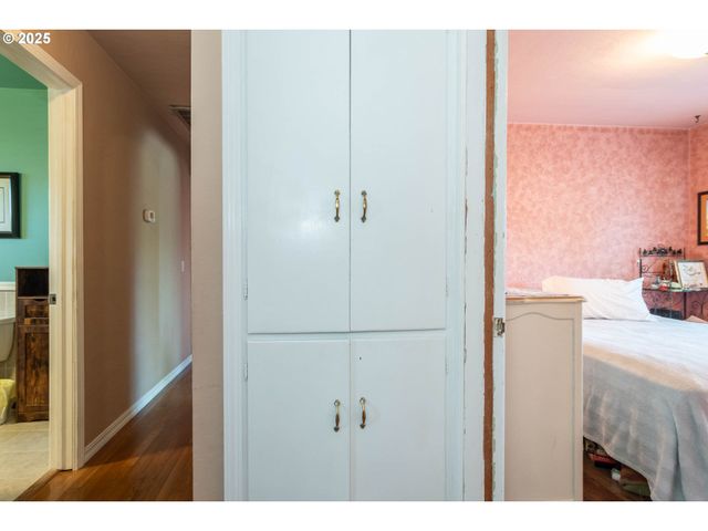 470 STERLING Dr, Roseburg, OR 97470