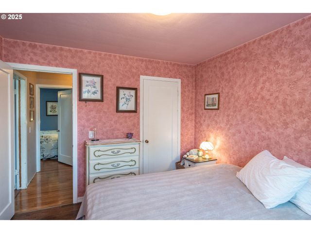 470 STERLING Dr, Roseburg, OR 97470