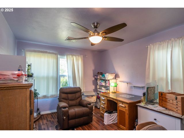 470 STERLING Dr, Roseburg, OR 97470