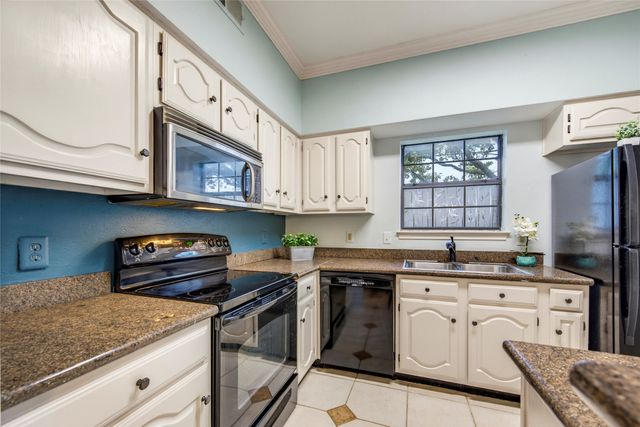 2835 Keller Springs Road 101, Carrollton, TX 75006