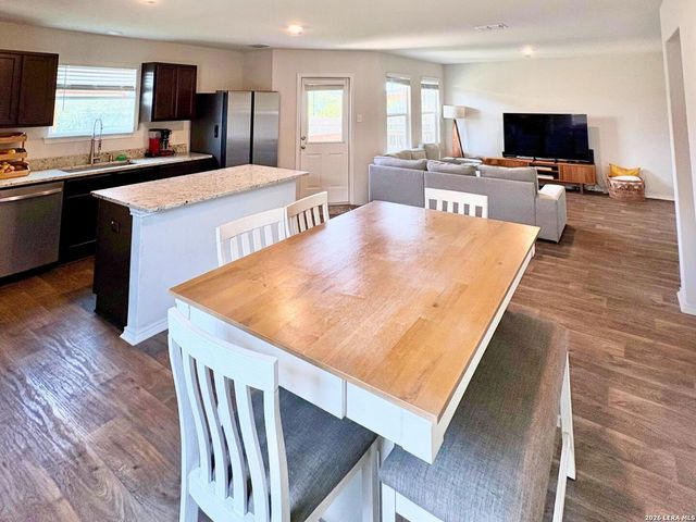 14818 Fronted Goose, San Antonio, TX 78253