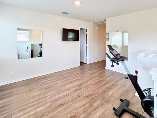 14818 Fronted Goose, San Antonio, TX 78253