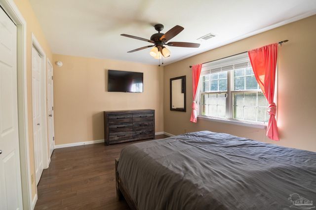 2301 Bobwhite Ln, Pensacola, FL 32534