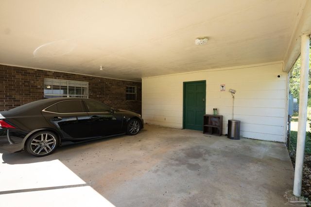 2301 Bobwhite Ln, Pensacola, FL 32534