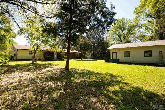 2301 Bobwhite Ln, Pensacola, FL 32534